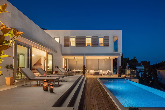 Luxury Valley View Villas in Uttarakhand